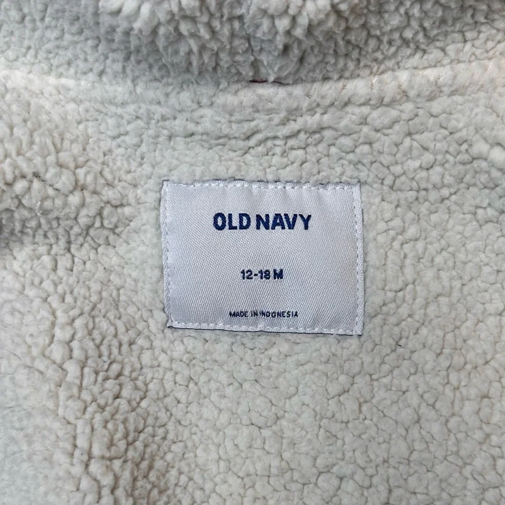 Old Navy Kids Burgundy Baby  Bear Graphic Hoodie Warmth Size 12-18 Months